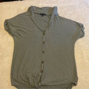 Kim and Cami vneck shirt with knot